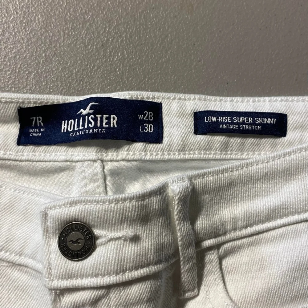 Hollister Low-Rise Super Skinny White Jeans Size 7R W28 L30 Vintage Stretch EUC